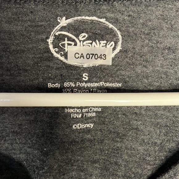 Authentic Disney Graphic Tee - Picture 3 of 4